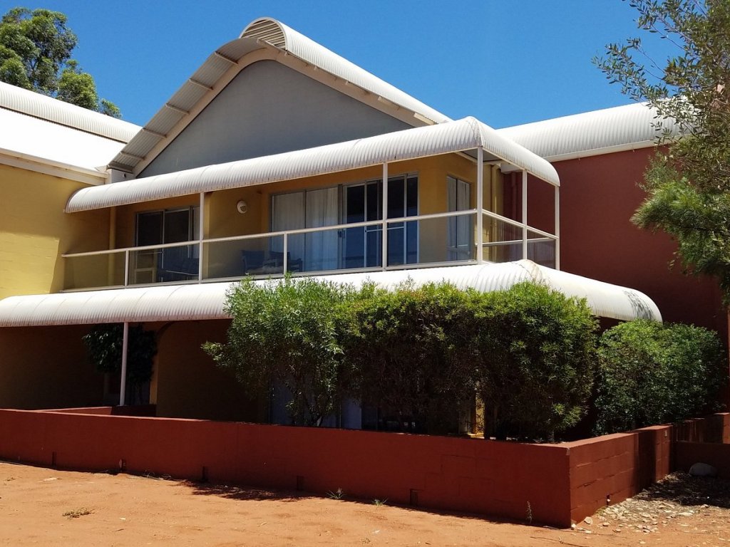 HOTEL DESERT GARDENS - room exterior - Ayers Rock - Australia