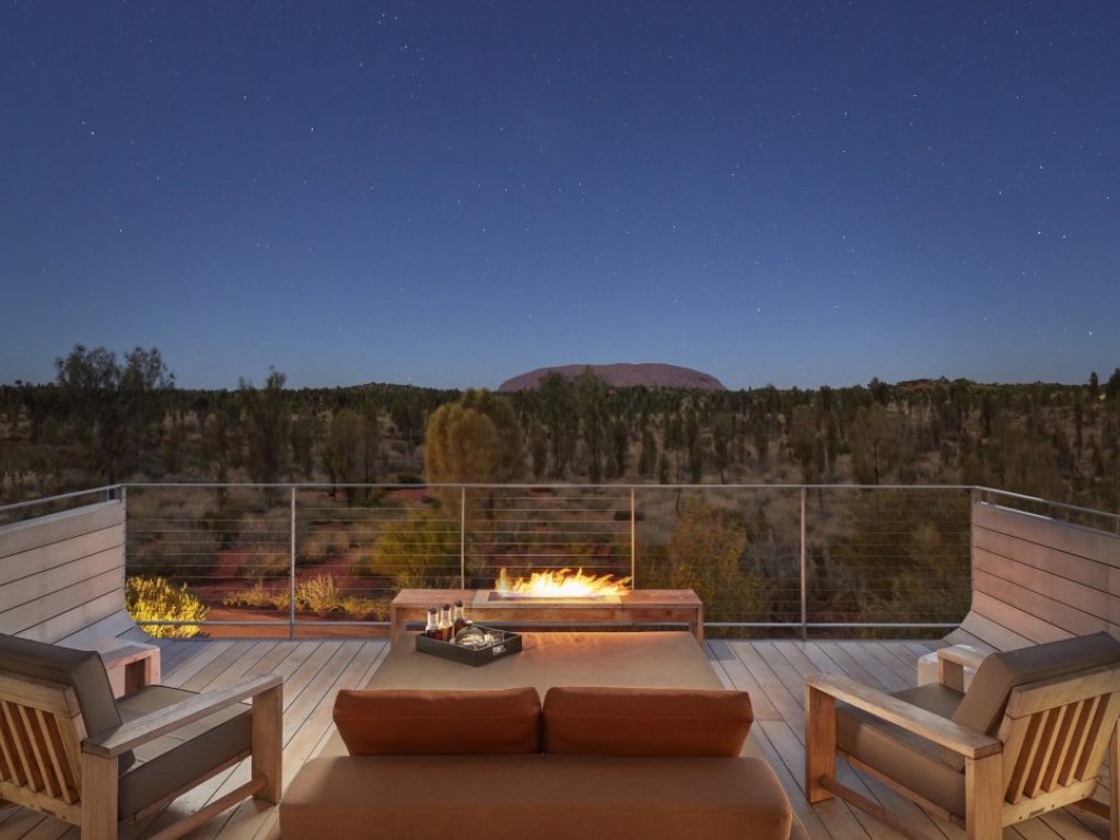 LONGITUDE 131 - Terrace - Ayers Rock - Australia
