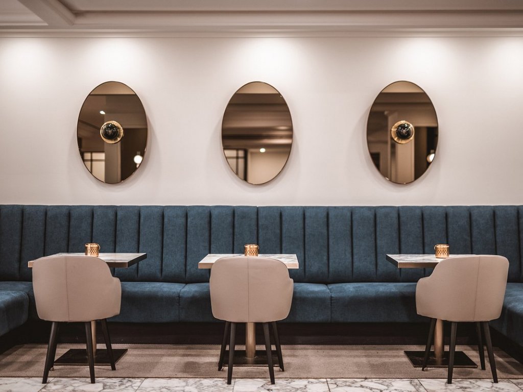 The Savoy Hotel on Little Collins - Bar - Melbourne - Australia