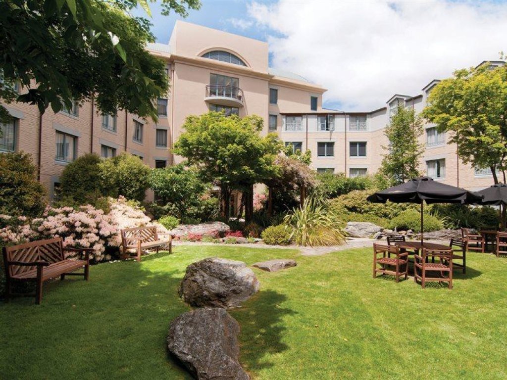 Jardín Exterior - Millennium Hotel Queenstown