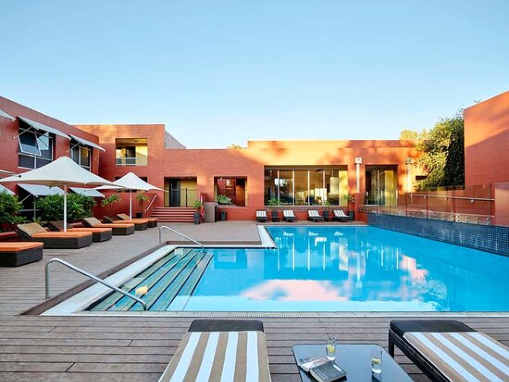 Piscina The Lost Camel Hotel