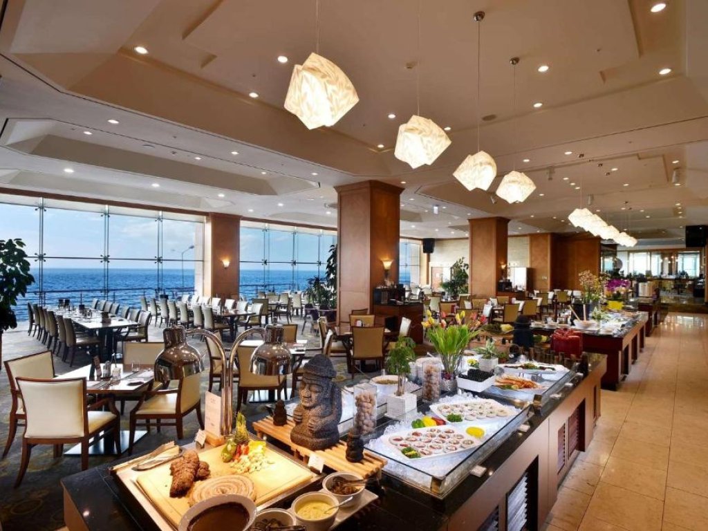 Restaurante Ramada Plaza by Wyndham Jeju Ocean Front