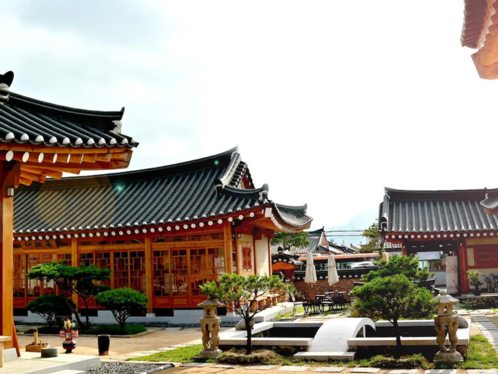 Jardín Exterior Hwangnamgwan Hanok Hotel 