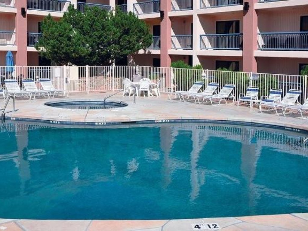 Piscina - Grand Canyon Plaza Hotel 