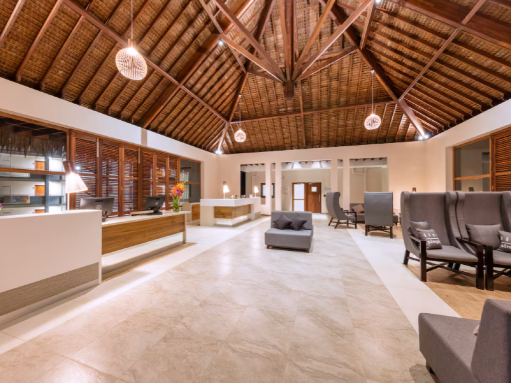 Recepción Ramada Resort Port Vila 