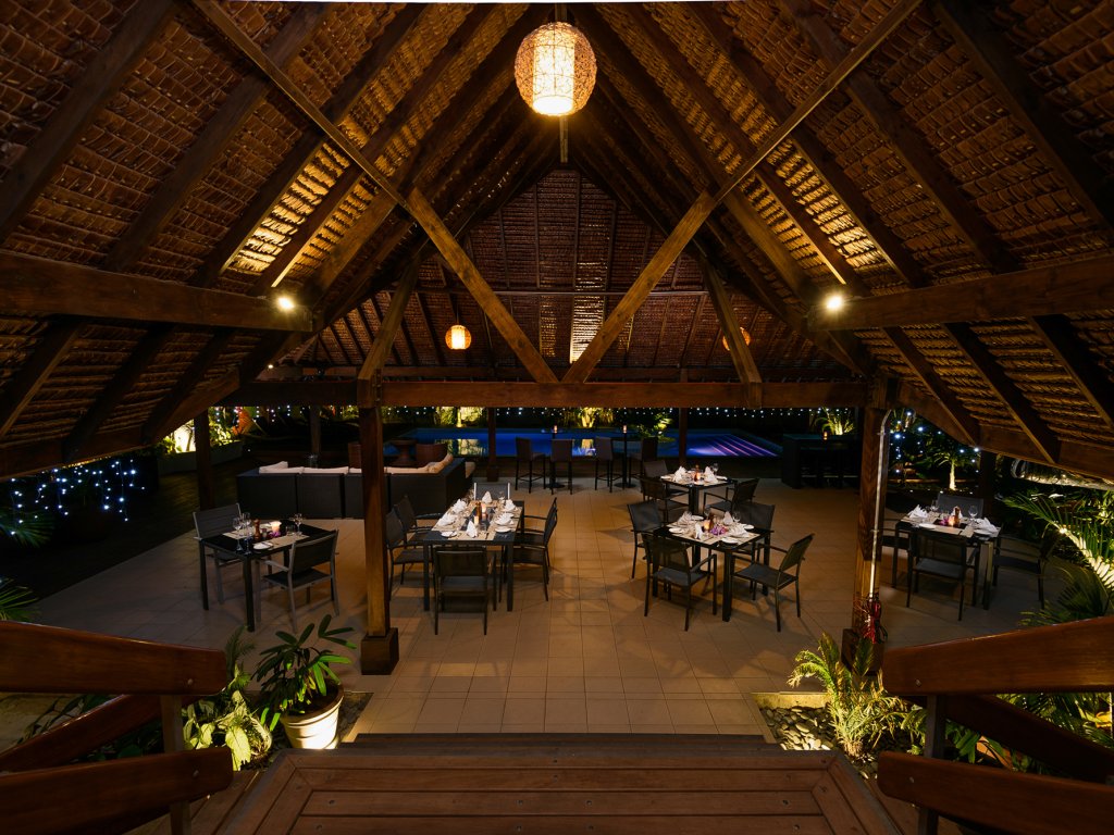Restaurante The Espiritu Hotel & Car Rentals