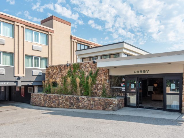 The Thompson Hotel & Conference Centre - 3*