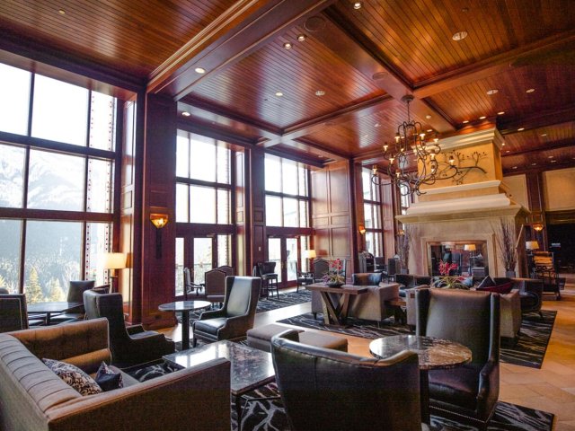 THE RIMROCK RESORT HOTEL