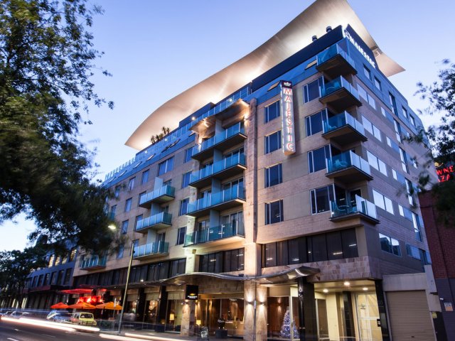 THE MAJESTIC ROOF GARDEN HOTEL