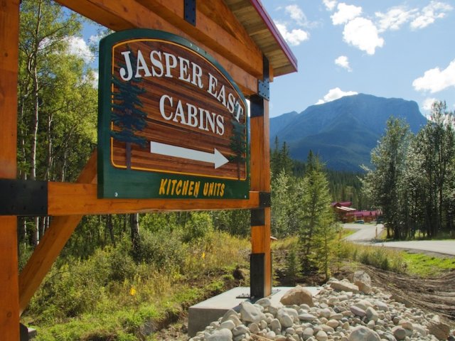 JASPER EAST CABINS