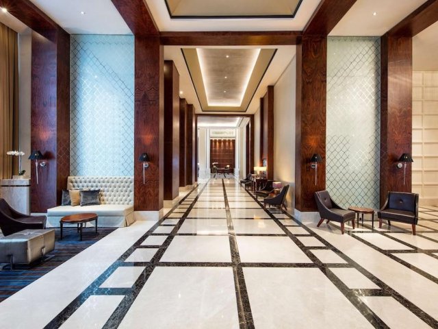 Lobby Makati Diamond Residences