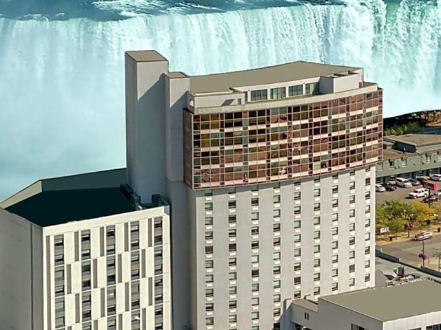 Wyndham Fallsview Hotel