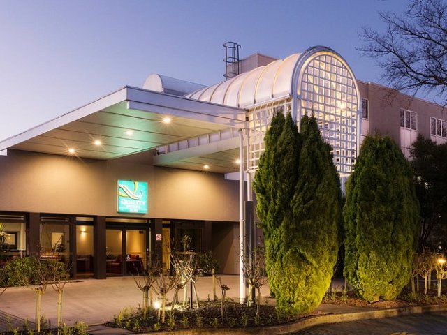 Hotel Elms Christchurch
