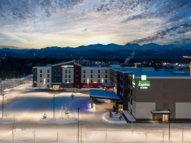 Holiday Inn Express & Suites Anchorage