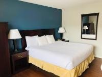 Days Inn by Wyndham Kamloops - Habitación