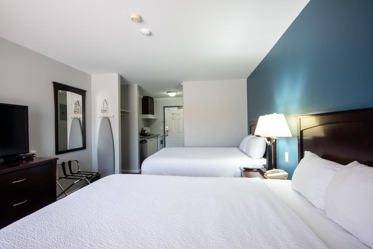 Days Inn by Wyndham Kamloops - Habitación