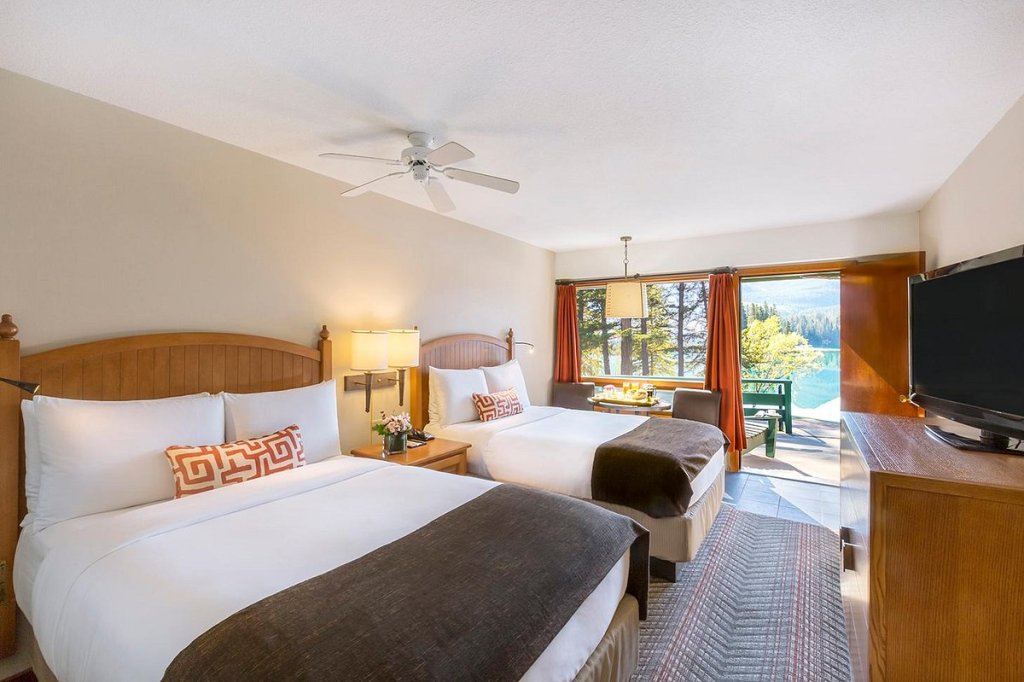 SOUTH THOMPSON INN & CONFERENCE CENTRE