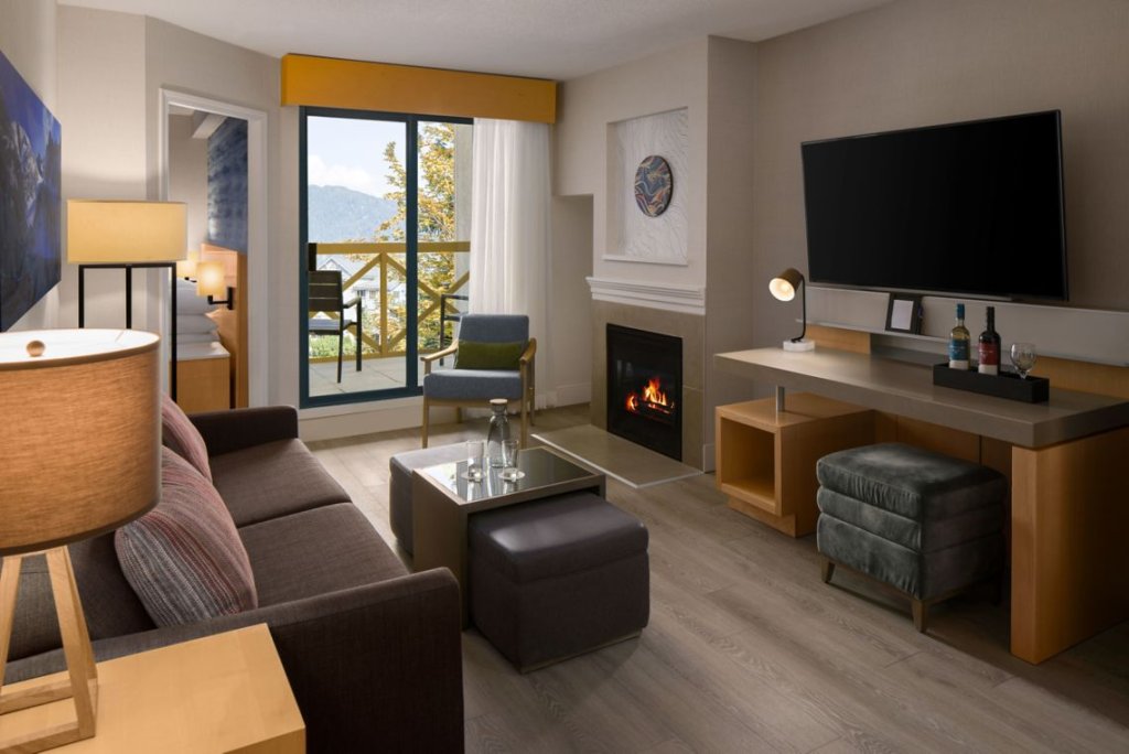 Delta Whistler Village Suites 4*