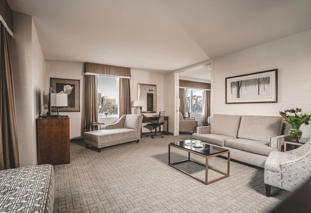 Lord Elgin Hotel