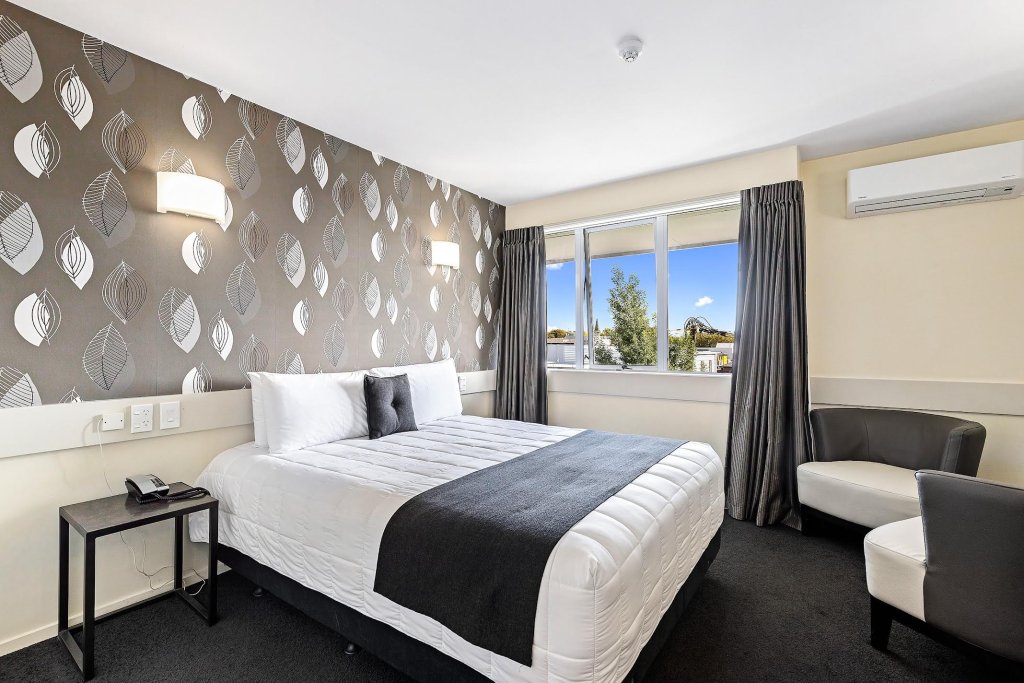 Hotel Elms Christchurch