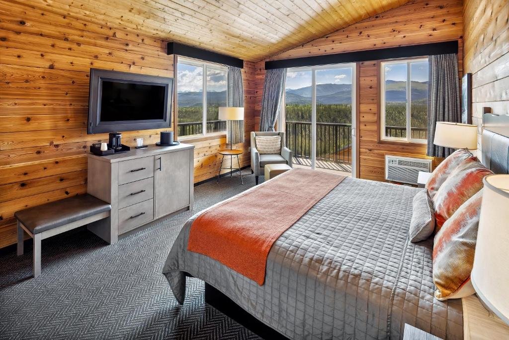 Denali Bluffs Hotel